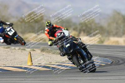 media/Dec-04-2025-Racers Edge (Thu) [[5ebc9f124d]]/3-B Group/1-Session 1 (Turn 7)/